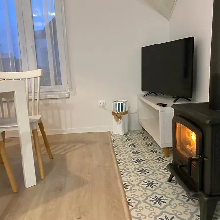 Rudnik Z Basenem, Sauna I Bania Semesterpark *