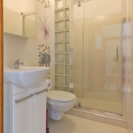 Parco vacanze Rudnik Z Basenem, Sauna I Bania *