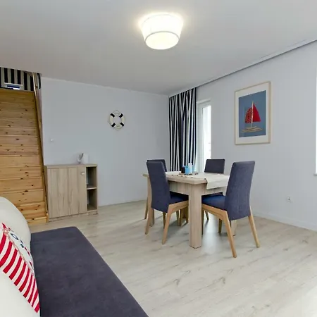 Rudnik Z Basenem, Sauna I Bania Semesterpark *