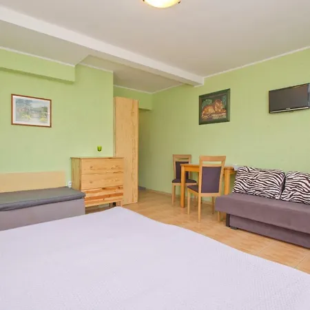 Rudnik Z Basenem, Sauna I Bania Ferienpark *