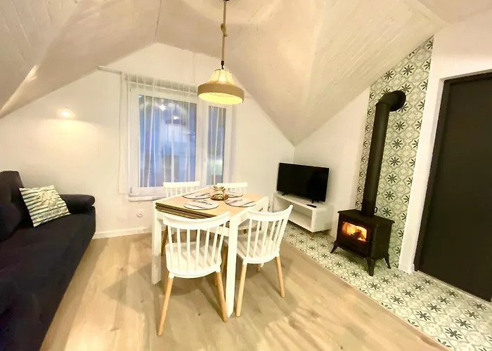 Rudnik Z Basenem, Sauna I Bania منتزه العطل