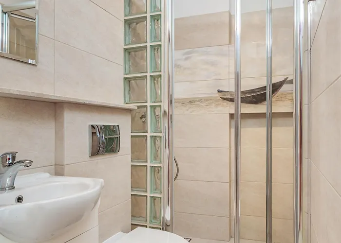 Rudnik Z Basenem, Sauna I Bania منتزه العطل