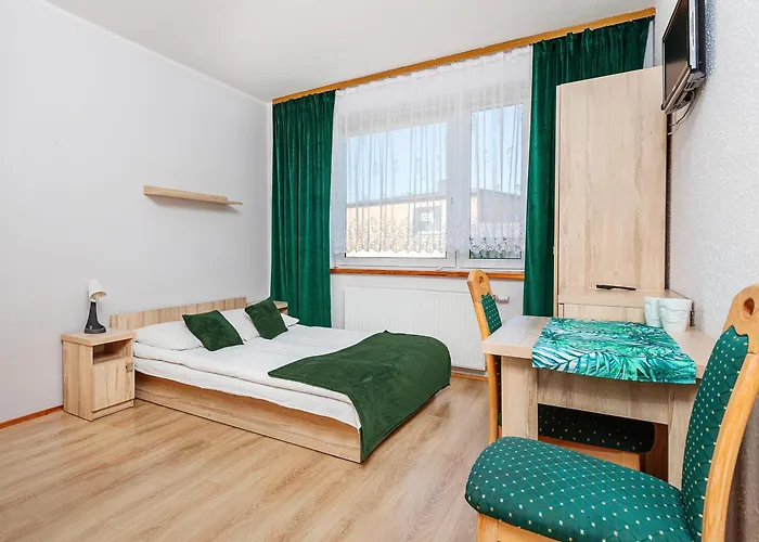 Rudnik Z Basenem, Sauna I Bania منتزه العطل *